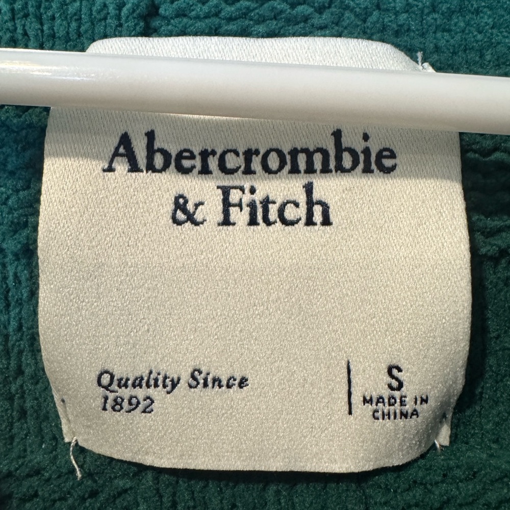 Abercrombie & Fitch Checkerboard Collared Sweater - Picture 2 of 2